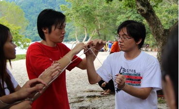 Using a special technique to free ourselves without having to untie the ropes